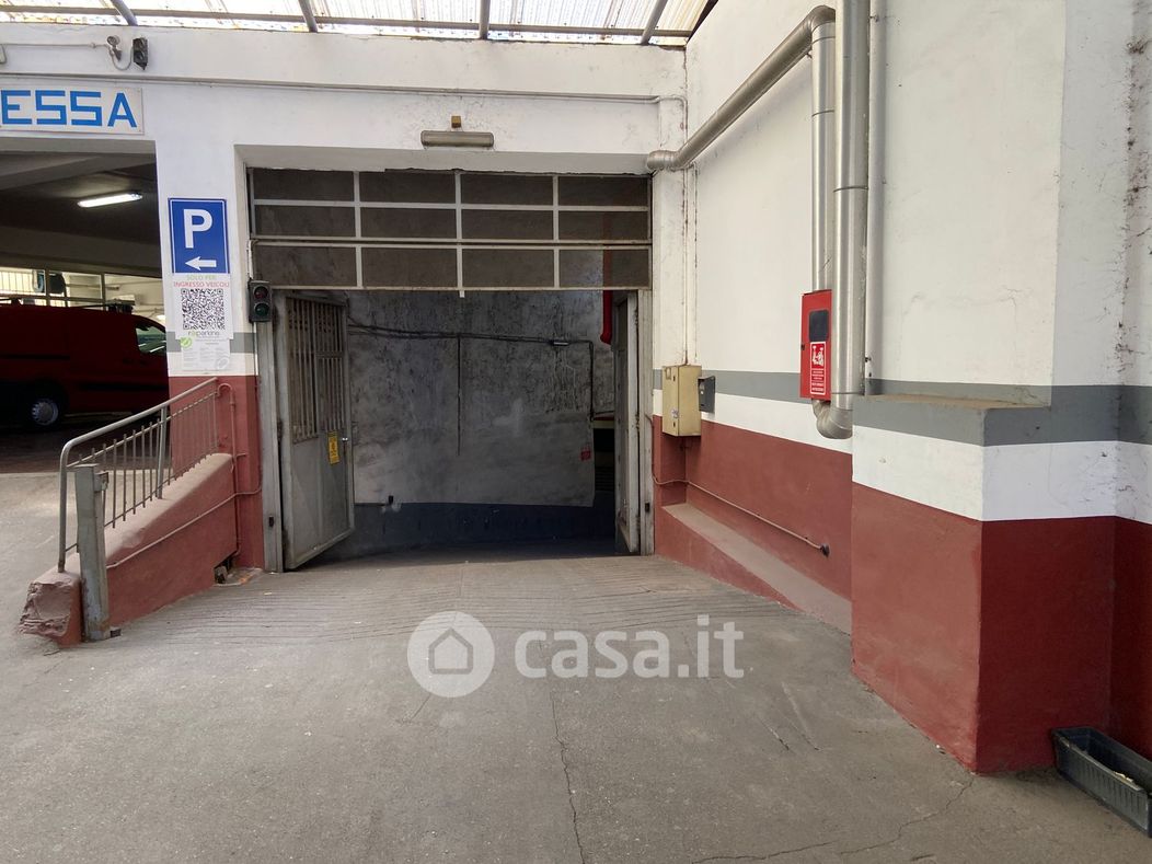 Garage/Posto auto in Affitto in Via Antonio Fontanesi 16 a Torino