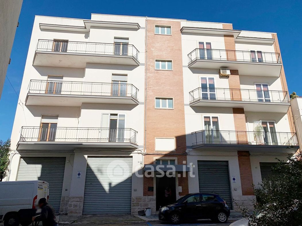 Appartamento in Vendita in Via Cesare Battisti a Alberobello