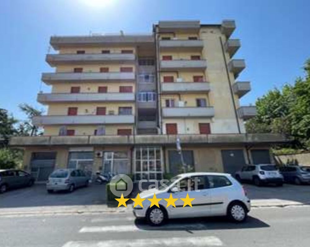 Appartamento in Vendita in Via Carlo Rosselli a Montopoli in Val d'Arno
