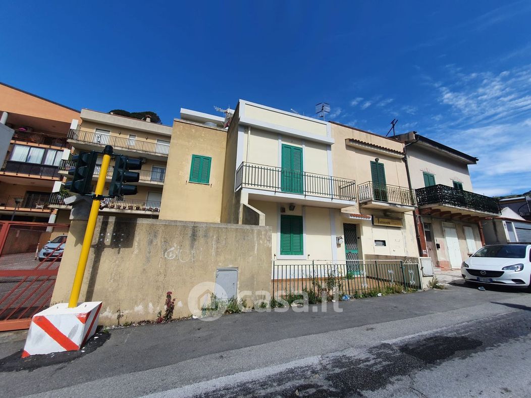 Appartamento in Vendita in Località San Michele 31 a Messina