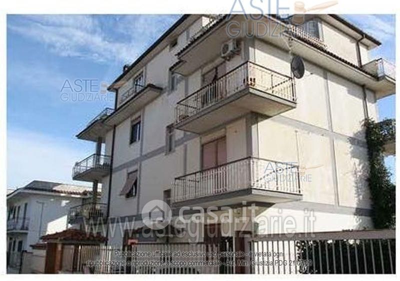 Appartamento in Vendita in Via Montevago 28 a Roma