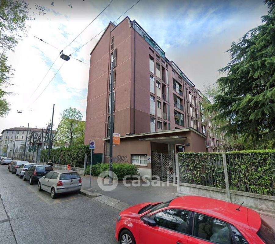 Appartamento in Vendita in Via Mac Mahon 117 a Milano