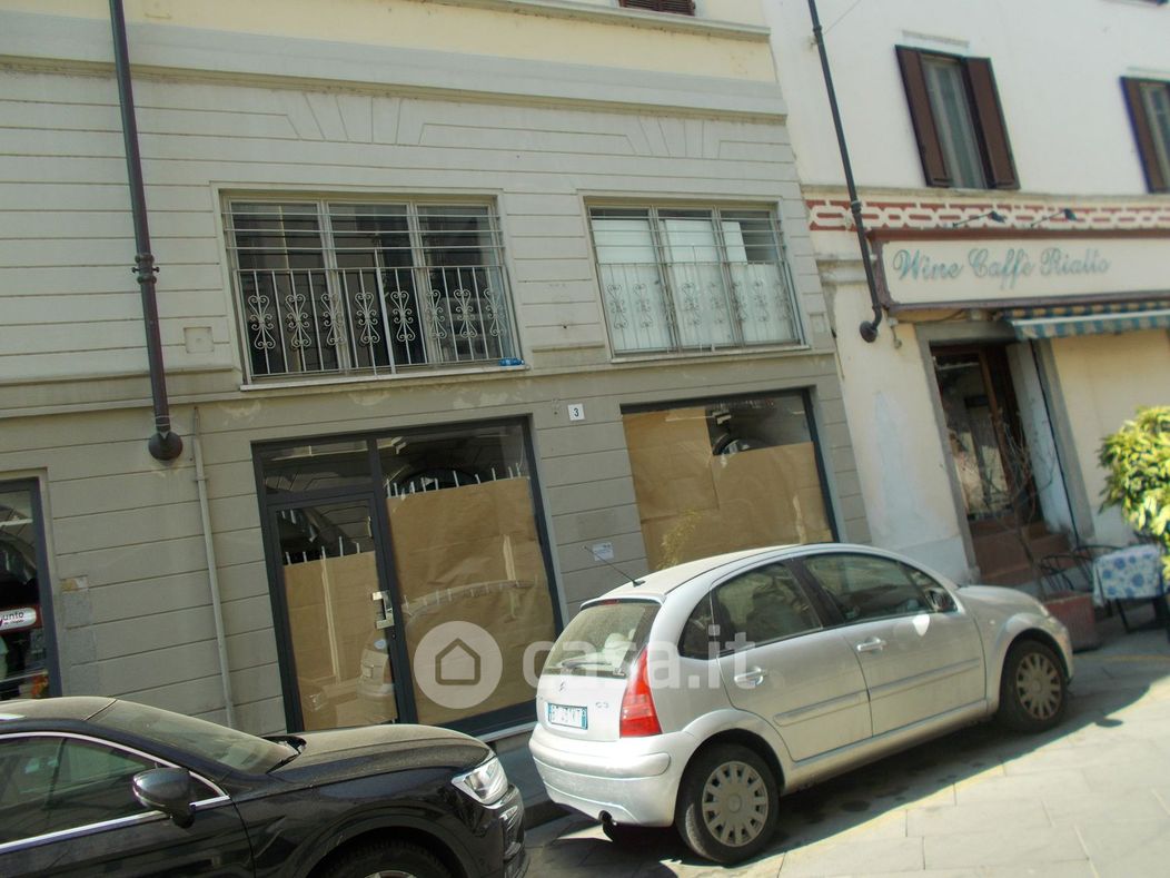 Negozio/Locale commerciale in Affitto in Via crispi a Vercelli