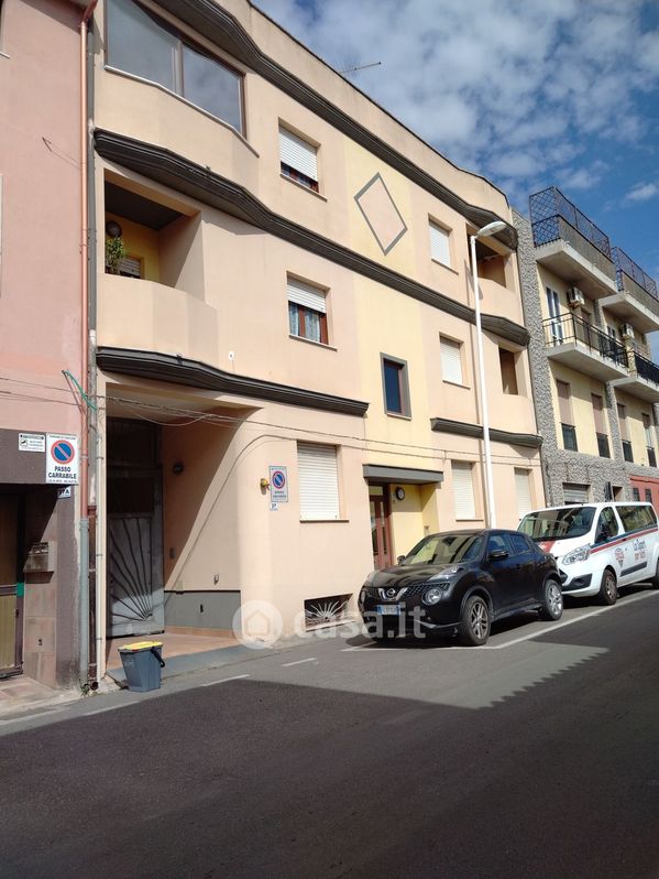 Appartamento in Vendita in Via Caterina Segurana 27 a Cagliari