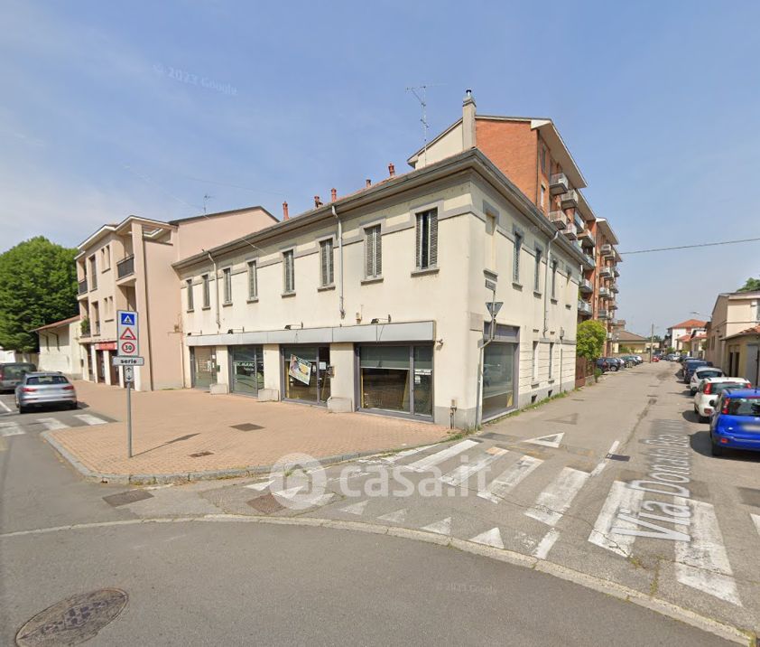 Negozio/Locale commerciale in Vendita in Viale G. Mazzini 115 a Abbiategrasso