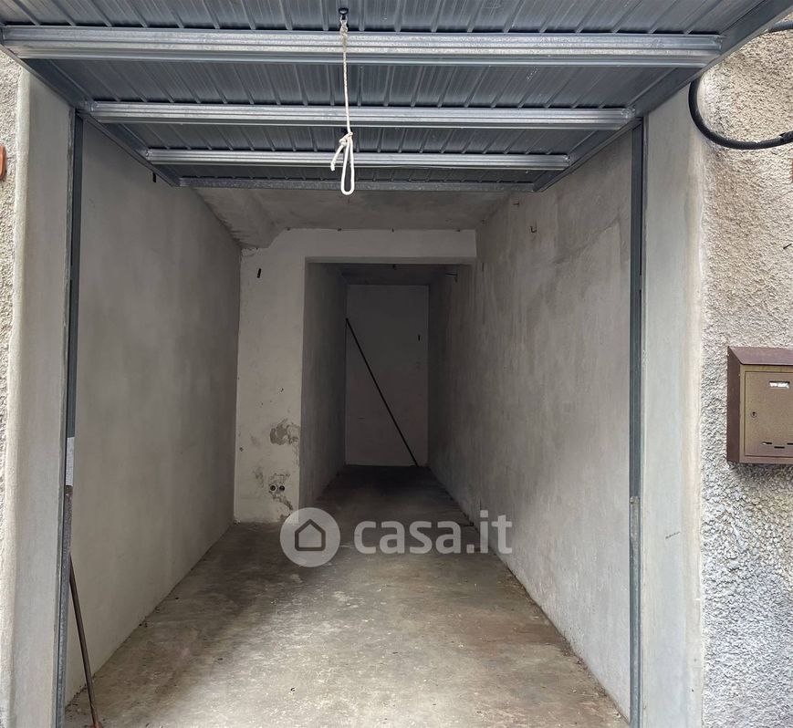Garage/Posto auto in Vendita in Via T. Berninzoni a Spotorno