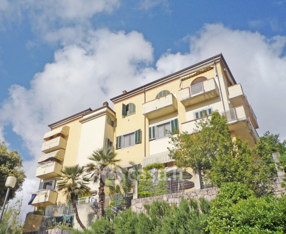 Appartamento in Vendita in Via Enrico Toti a La Spezia