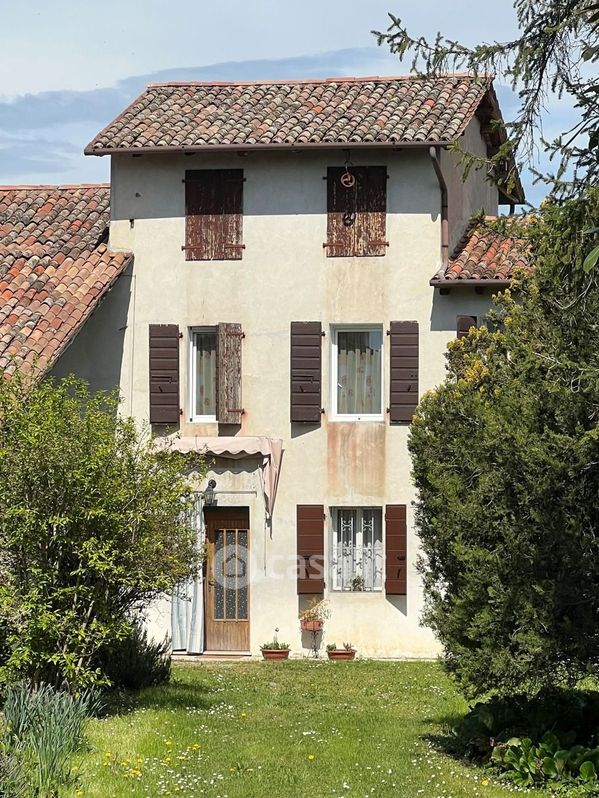 Villa in Vendita in Viale Pordenone a Portogruaro