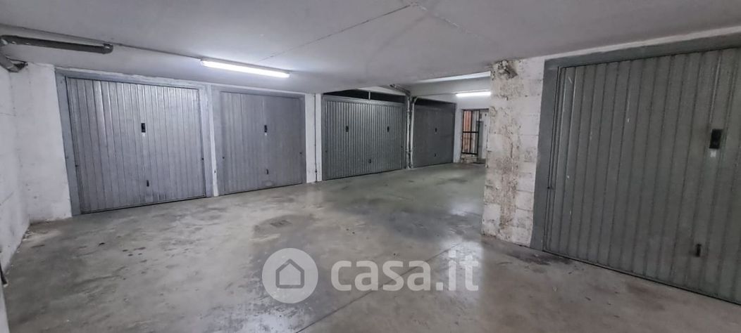 Garage/Posto auto in Vendita in Via isernia 4 a Albano Laziale