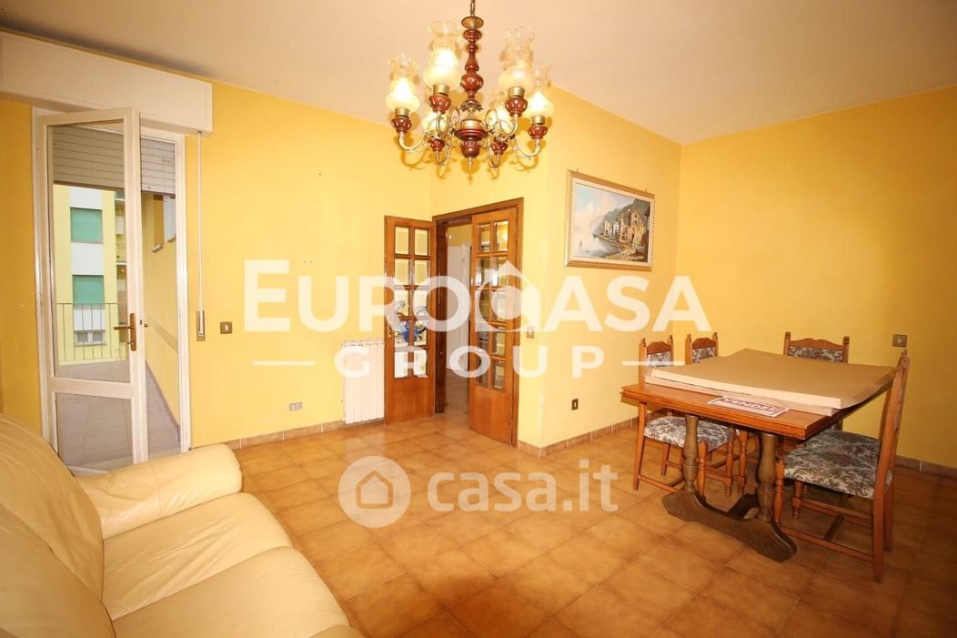 Appartamento in Vendita in Via della Croce 55100 a Lucca