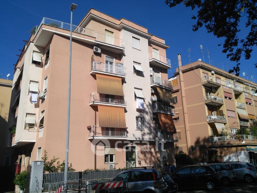 Appartamento in Vendita in Via dei Noci a Roma