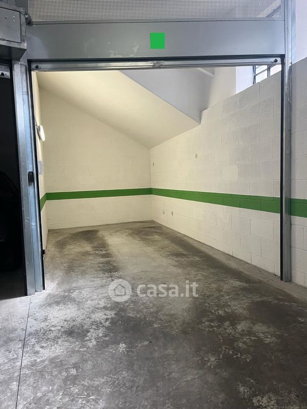 Garage/Posto auto in Affitto in Viale Arrigo Boito a Roma