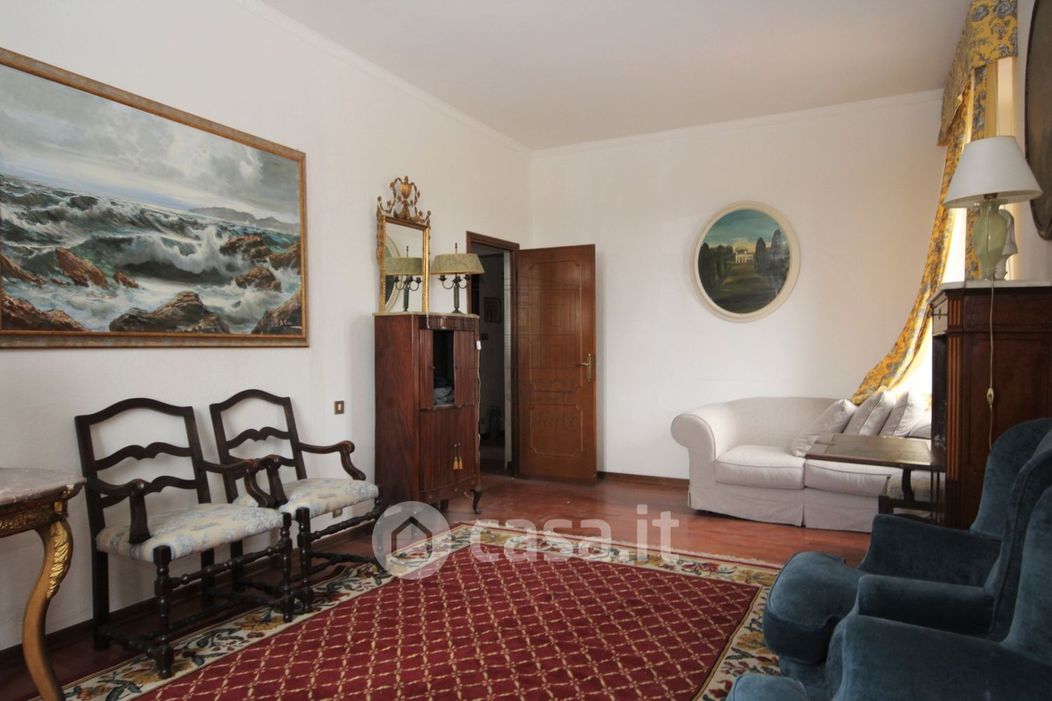 Appartamento in Vendita in Via della Chiesa IX 348 a Lucca