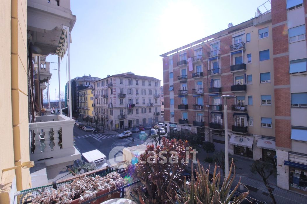 Appartamento in Vendita in Via giulio della torre a La Spezia