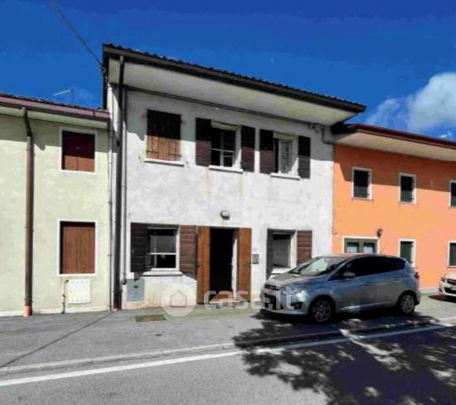 Casa indipendente in Vendita in Via Cesare Battisti a Spresiano