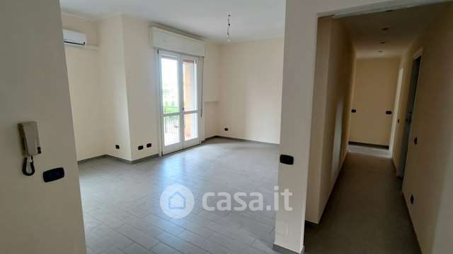 Appartamento in Vendita in Via Gambolina a Vigevano
