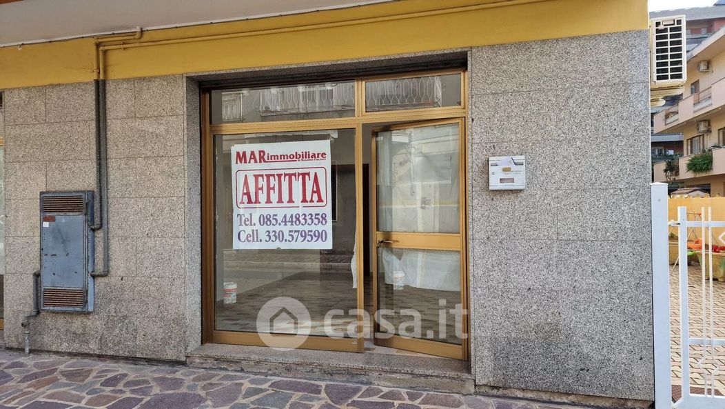 Negozio/Locale commerciale in Affitto in Via Benedetto Croce 7 a Montesilvano
