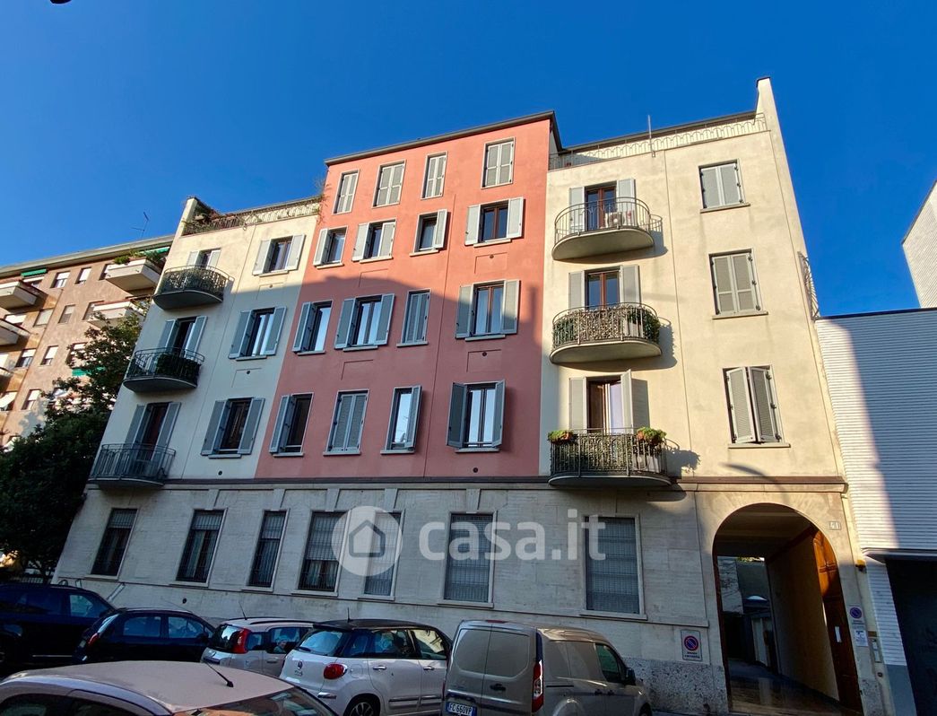 Appartamento in Affitto in Via Caccialepori 41 a Milano