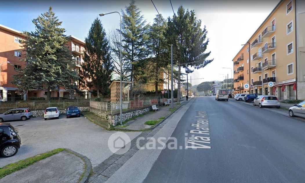 Garage/Posto auto in Vendita in Via Battista a Avellino