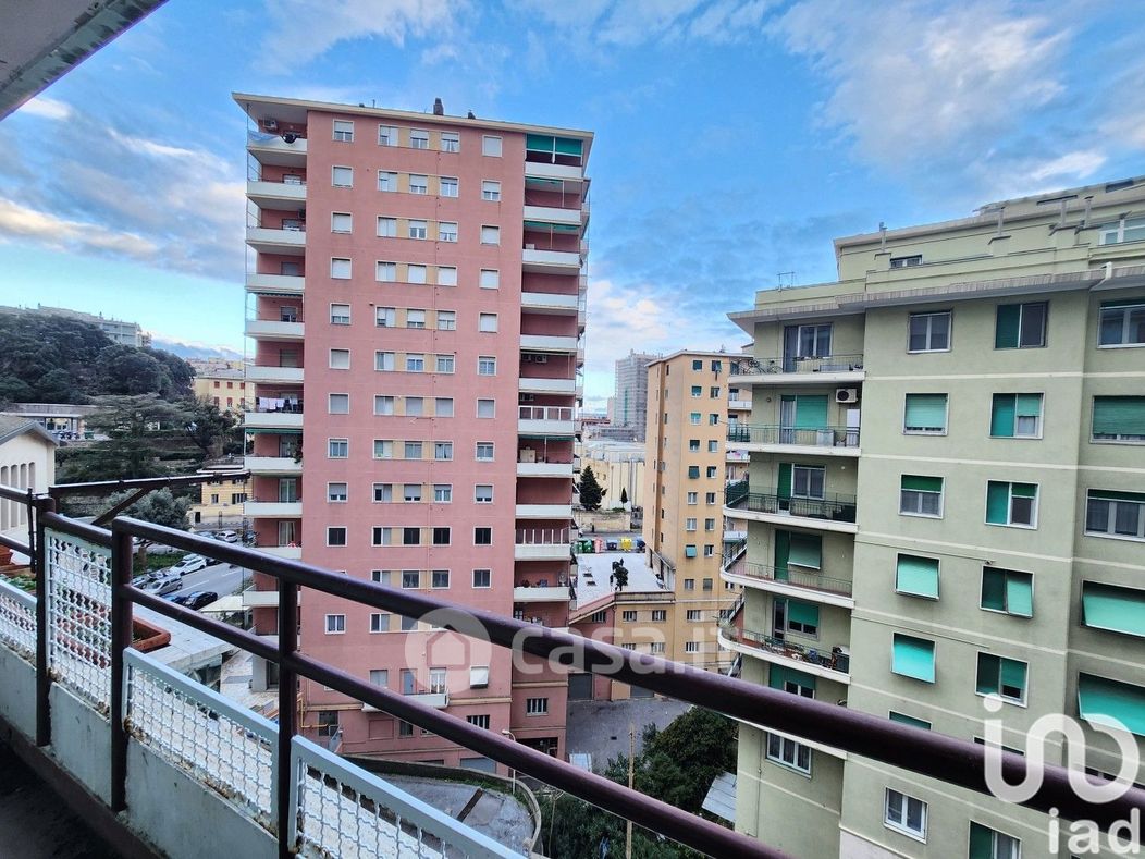 Appartamento in Vendita in Corso Ferdinando Magellano 7 a Genova