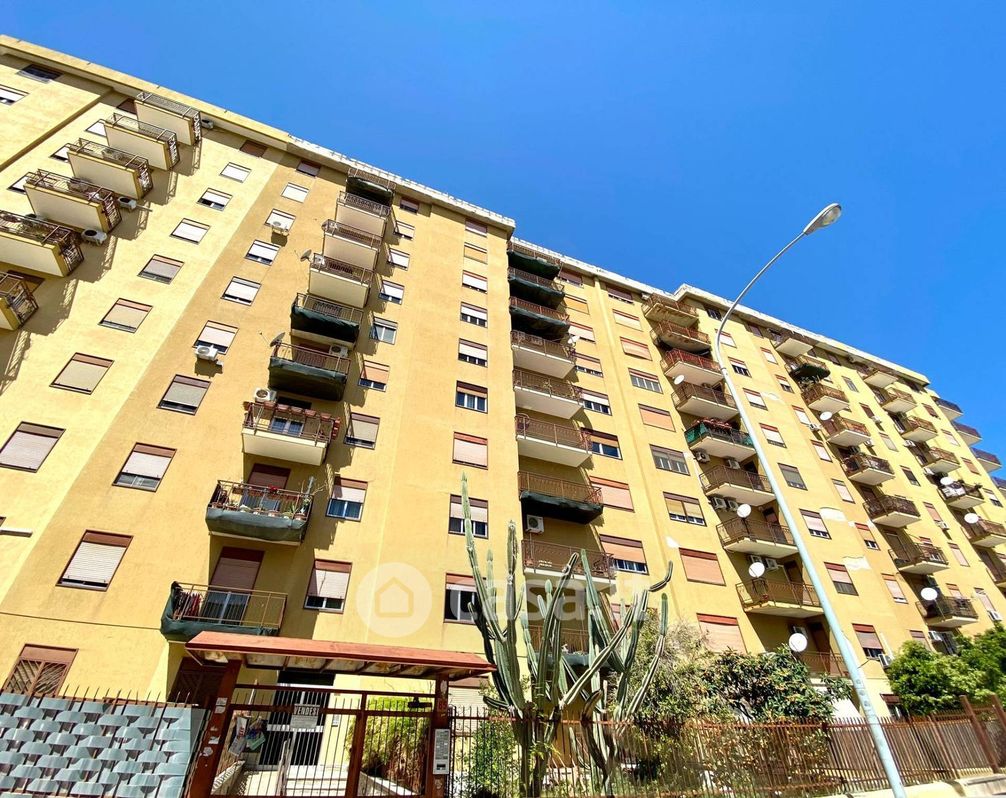 Appartamento in Vendita in Via Federico Orsi Ferrari 85 a Palermo
