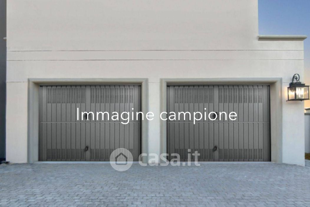 Garage/Posto auto in Vendita in Via Ugo Foscolo a Altavilla Vicentina