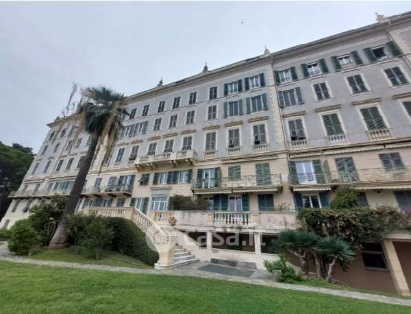 Appartamento in Vendita in Via Capolungo 24 a Genova