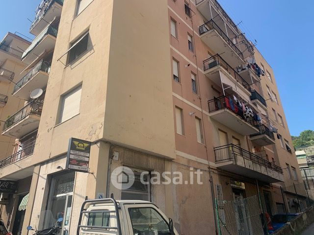 Appartamento in Vendita in Via Borzoli 123 B a Genova