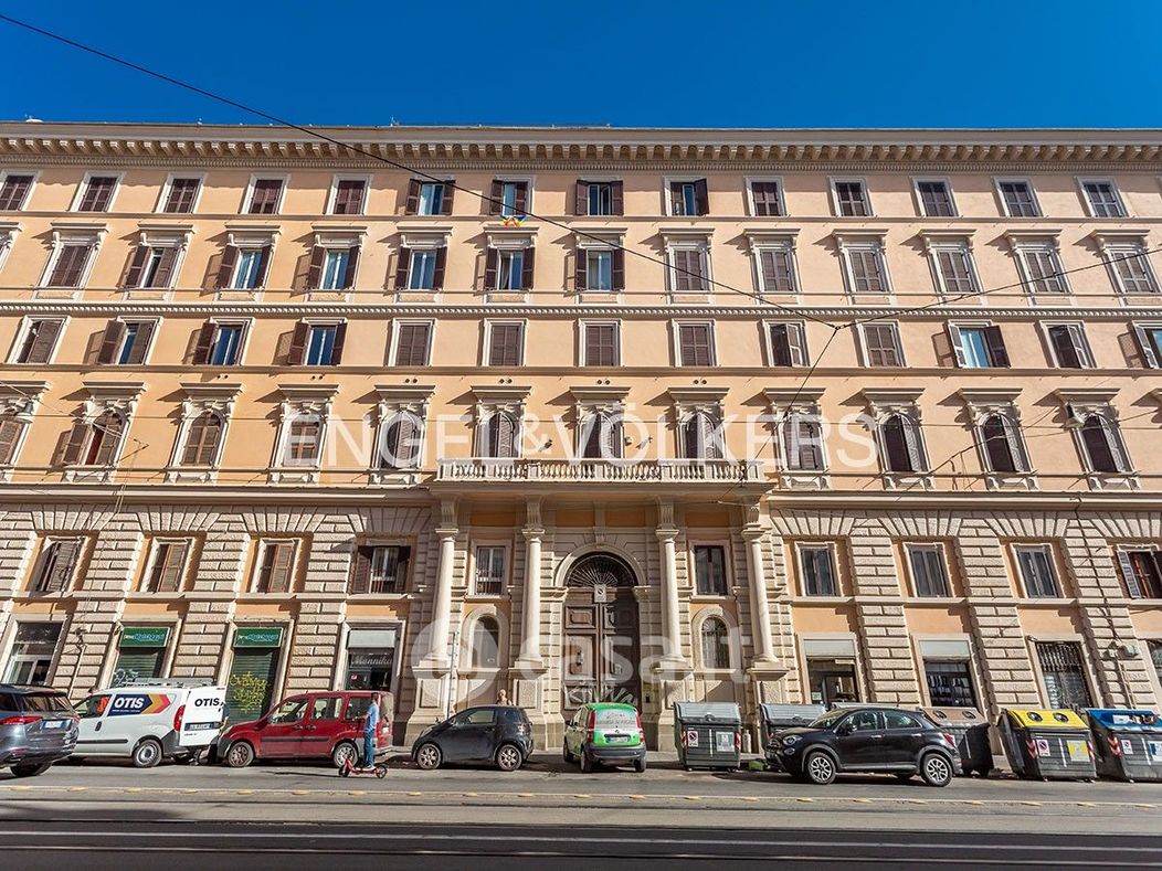 Appartamento in Vendita in Via Principe Eugenio a Roma