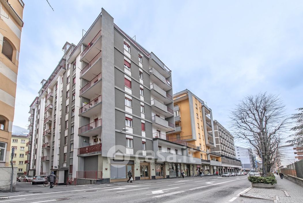 Appartamento in Vendita in Corso Saint-Martin-de-Corléans a Aosta