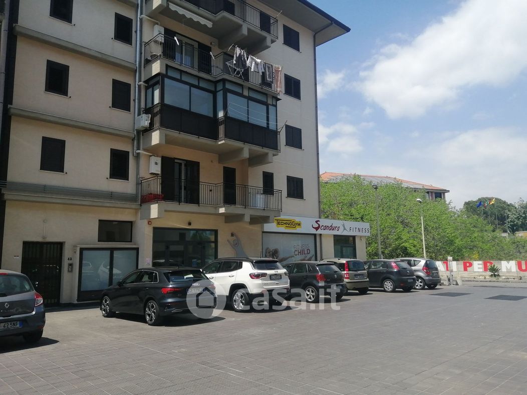 Appartamento in Vendita in Via Antonino Scalia a Acireale