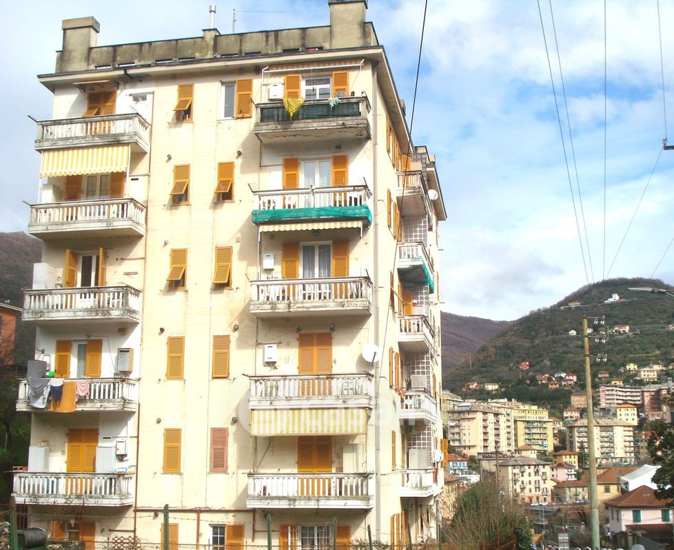 Appartamento in Vendita in Via Rosata a Genova