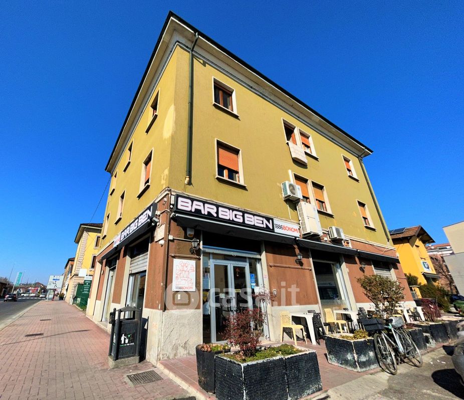 Bar in Vendita in Via Cristoforo Colombo 97 a Piacenza