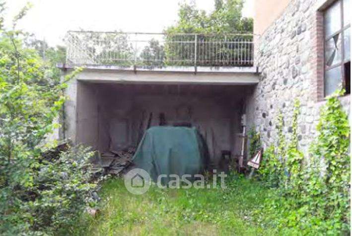 Garage/Posto auto in Vendita in Località Bellaria a Coli