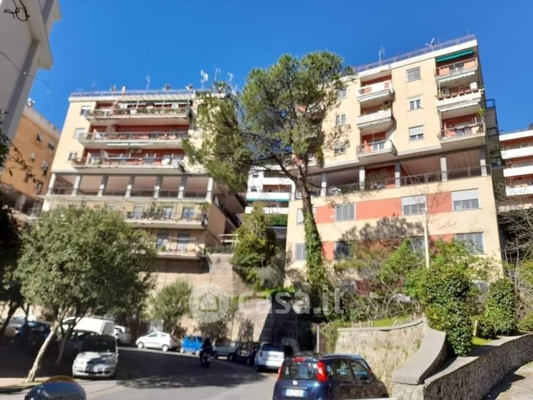 Appartamento in Vendita in Via Camillo Sorgente 98 a Salerno