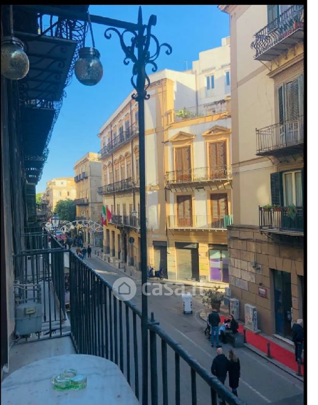 Appartamento in Affitto in Corso VITTORIO EMANUELE, A 100 MT DALL’ANTICO MERC a Palermo