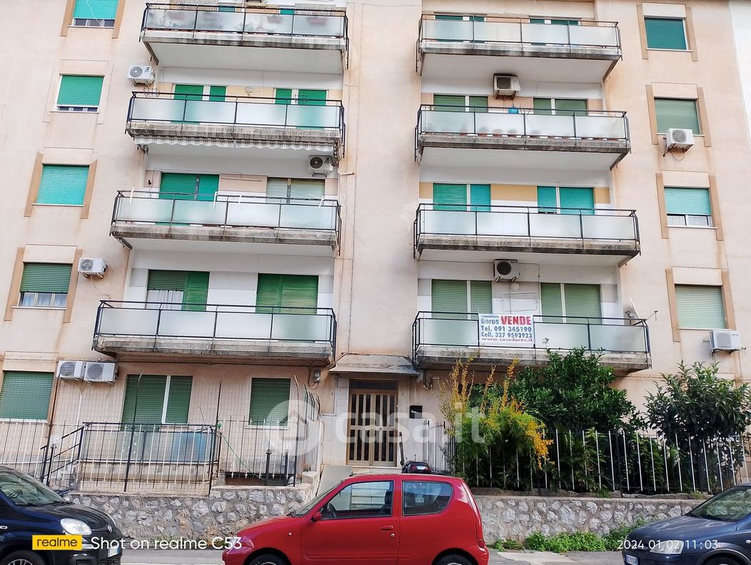Appartamento in Vendita in Via Folaga 8 a Palermo