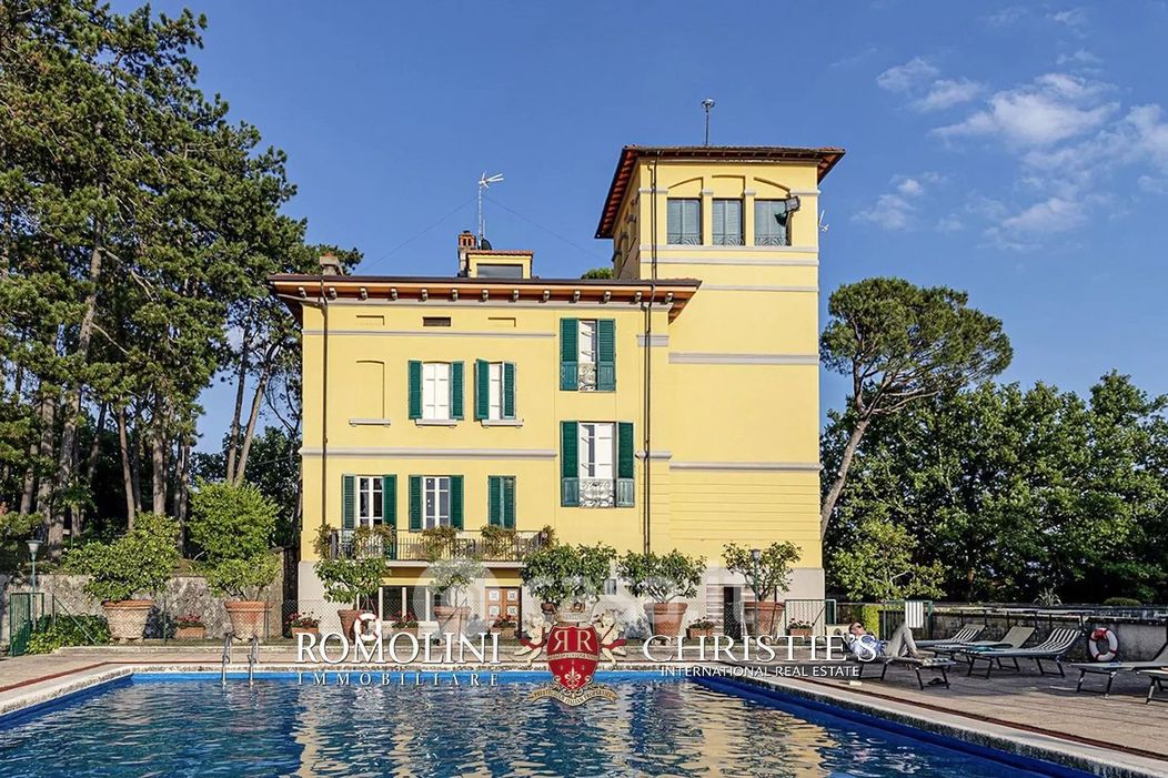 Villa in Vendita in a Arezzo