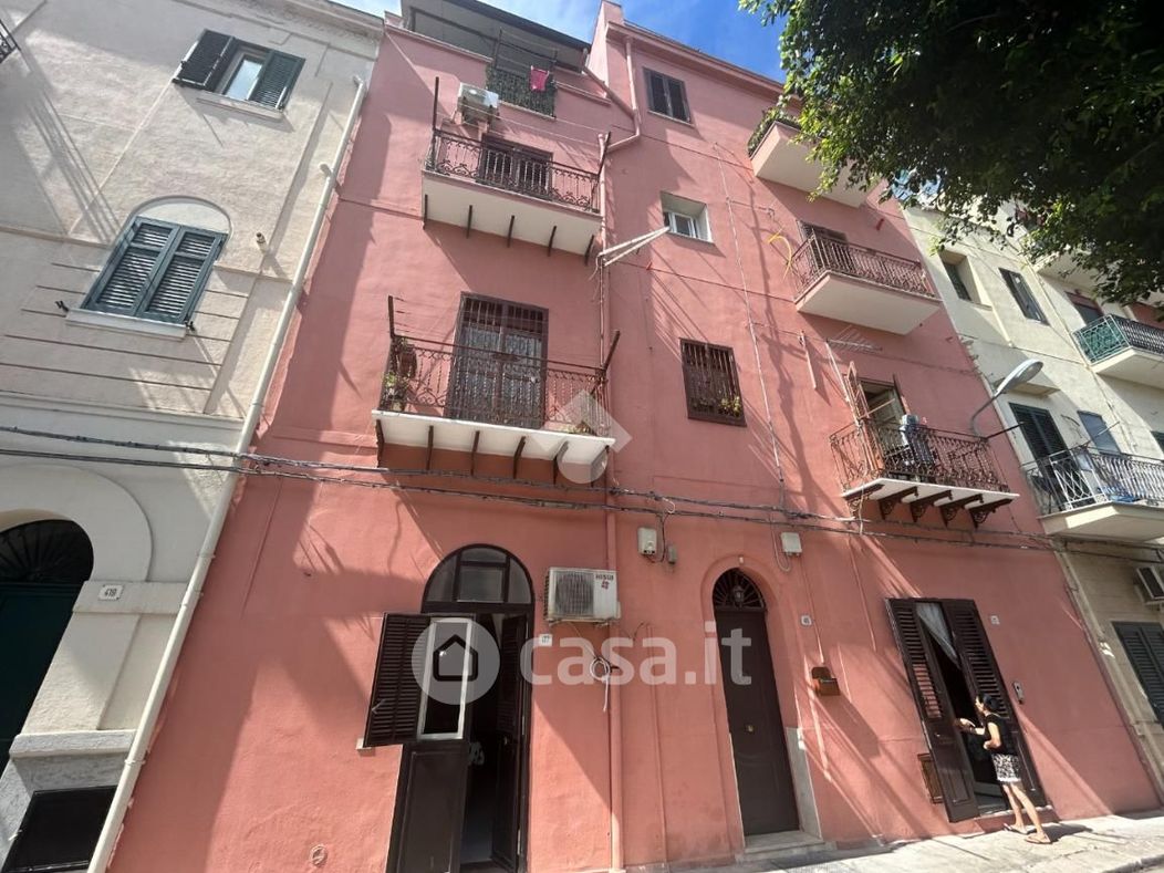 Appartamento in Vendita in Trilocale in vendita Palermo, Corso dei mille - Co 417 a Palermo