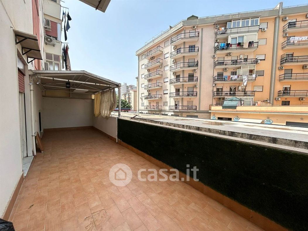 Appartamento in Vendita in Piazza Barbarino Costanzo 50 a Palermo