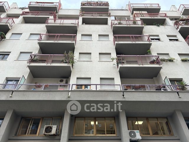 Appartamento in Vendita in Via Alfonso Borrelli 4 a Palermo