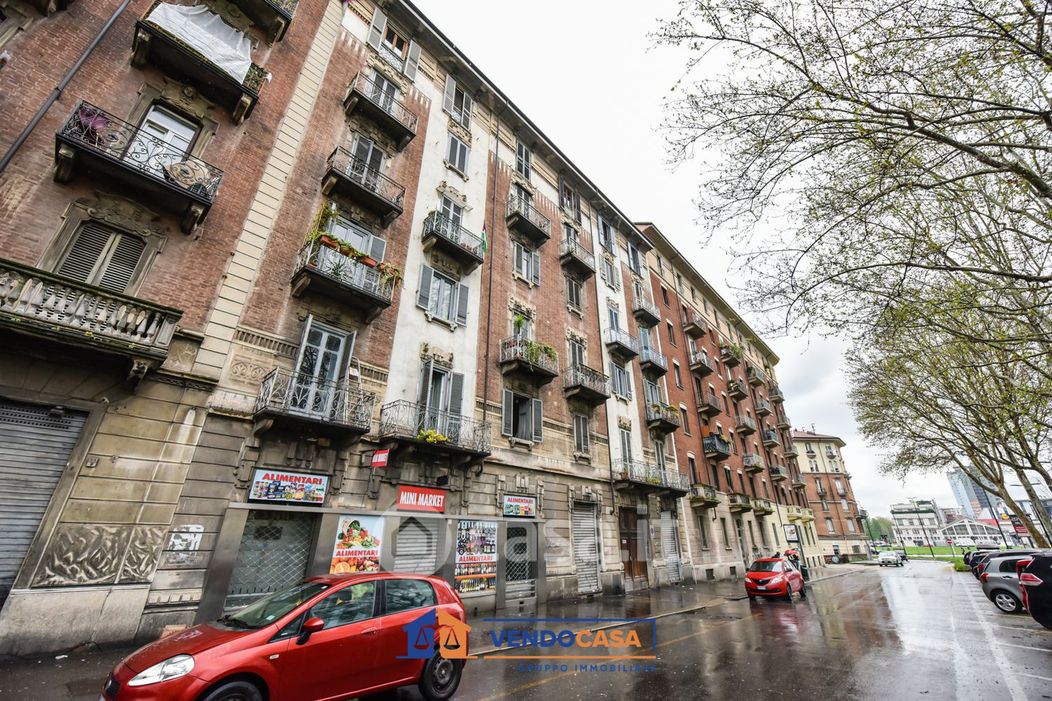 Appartamento in Vendita in Corso Vigevano 55 a Torino