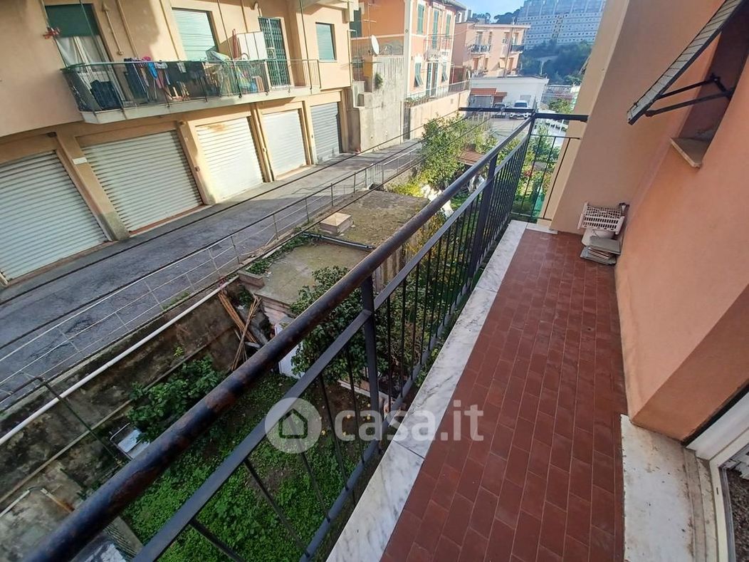 Appartamento in Vendita in Via Villini Ambrogio Negrone a Genova