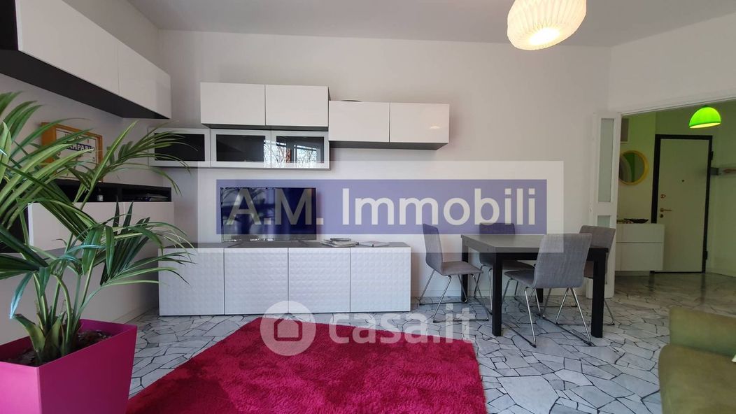 Appartamento in Affitto in Via Luigi Frapolli 31 a Milano