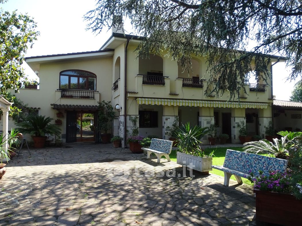 Villa in Vendita in Via prenestina nuova 32 a Gallicano nel Lazio