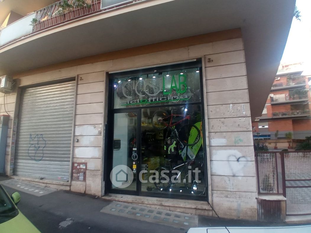 Negozio/Locale commerciale in Affitto in Via Nicola Nisco a Roma