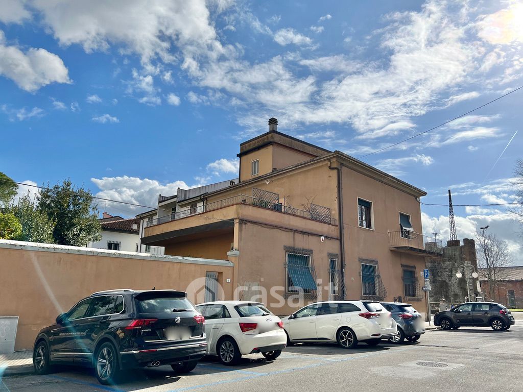 Casa indipendente in Vendita in Via Nino Bixio a Pisa