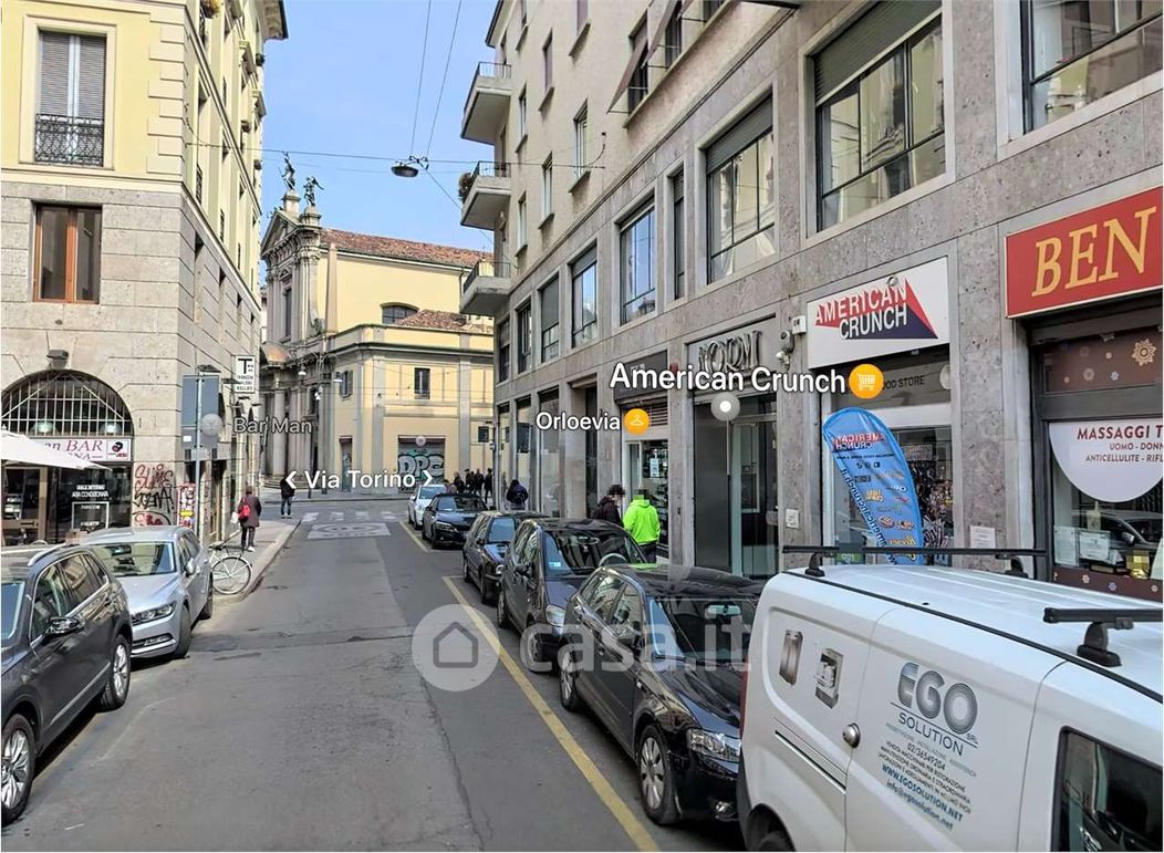 Negozio/Locale commerciale in Affitto in Via Santa Maria Valle 1 a Milano