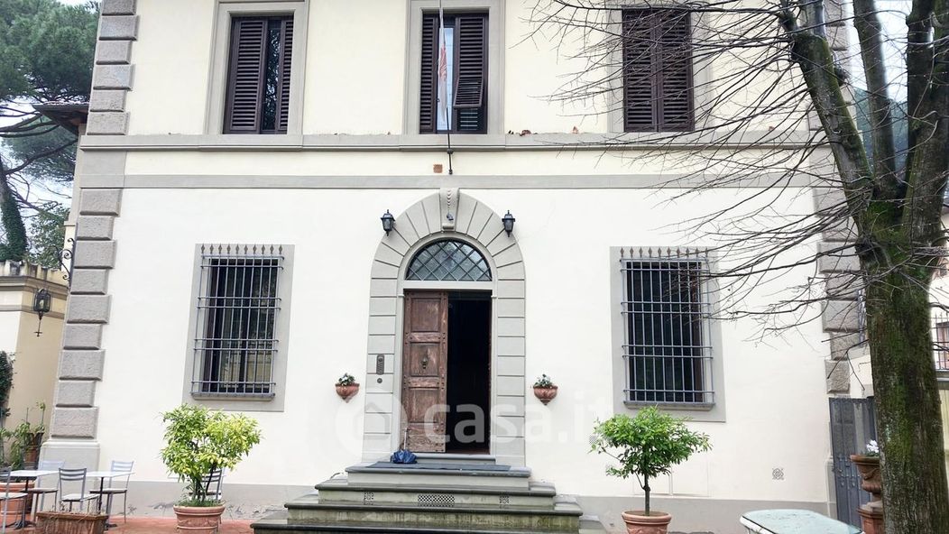 Villa in Vendita in Via Senese 68 /A a Firenze