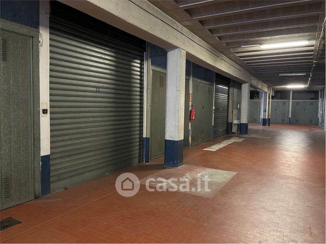 Garage/Posto auto in Vendita in Corso Regina Margherita 290 a Torino